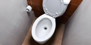 Getting Stains Out of Toilet Bowl: Effective Methods for a Spotless Finish